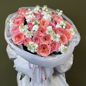 Букет из пионовидных роз «Прикосновение»