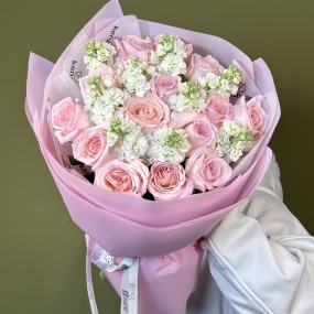 Букет из ароматных роз «Дыхание»