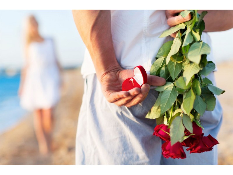 Какие цветы дарить на помолвку?