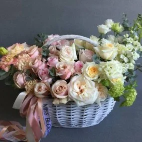 Корзина с розами "Вдохновение Прованса"